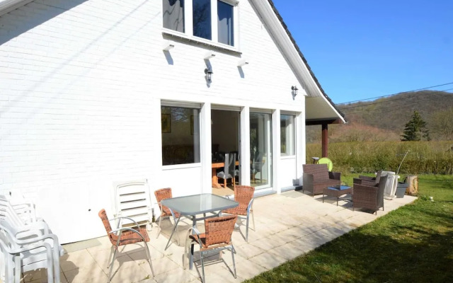 Relaxing Villa in Namur With Fenced Garden