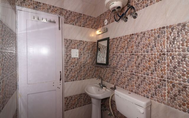 OYO 13421 Home Cozy Hill View 2BHK Chota Shimla