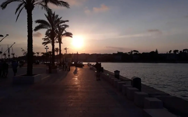 The House OF THE SUN Brindisi