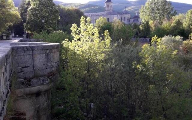 Plaza De La Villa 24