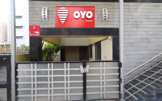 OYO Flagship 8252 Aayush Corporate Stays