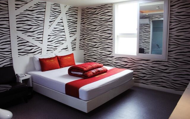 Yangsan Show Hotel