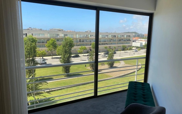 Beach Front with Rooftop