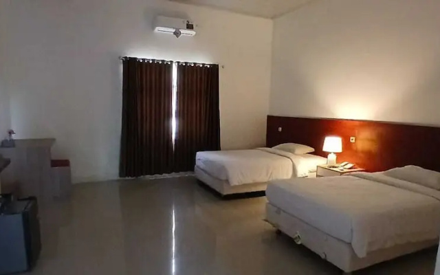 Edotel Saptra SMKN 1 PUJUT – Guest Rooms – Kecamatan Pujut