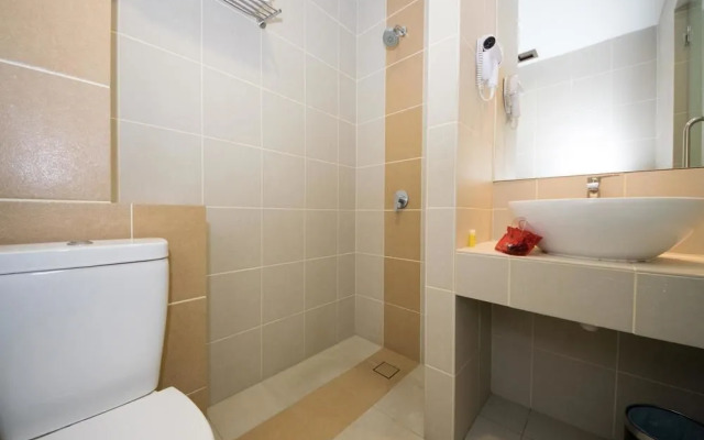 OYO 114 Sandpiper Hotel