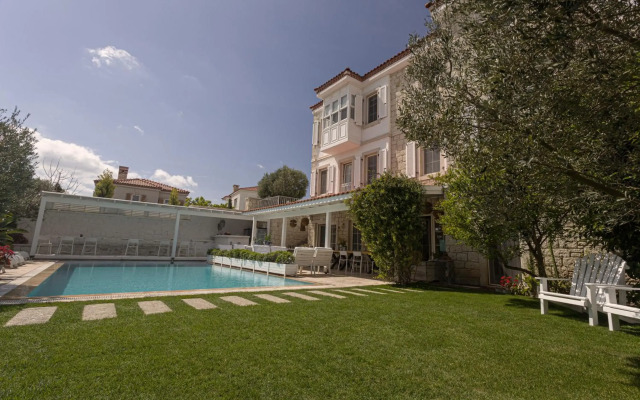 Peremere Alacati Hotel
