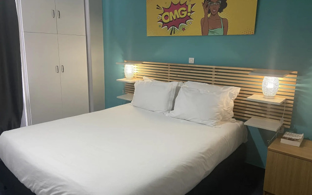 Connect Studios & Apartments