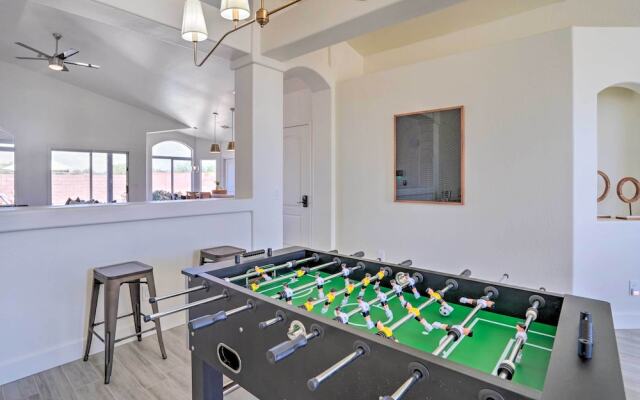 Private Heated Pool: Phoenix Sanctuary w/ Foosball