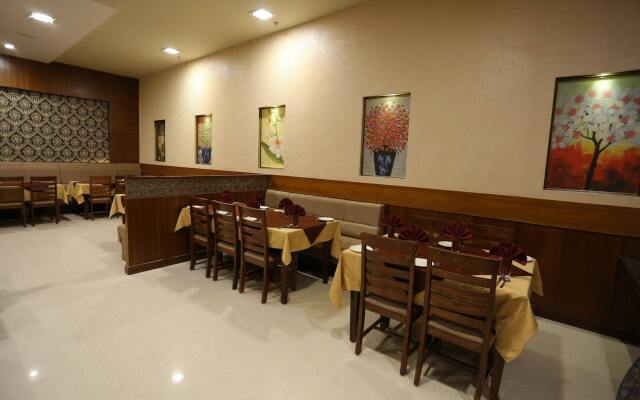 Hotel Paras Inn by Treebo Hotels