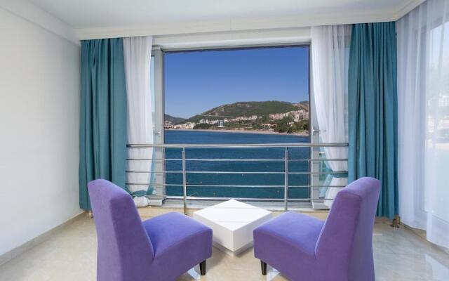 Adriatic Raf Apartments