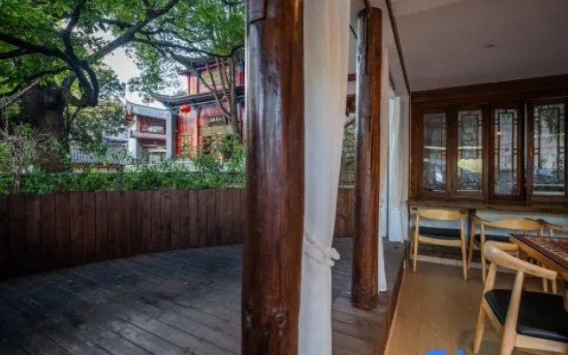Miaoyuan · Shanqu Pavilion | Light Luxury Garden Accommodation (Lijiang Ancient City South Gate )