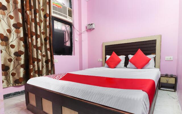 OYO 49718 Hotel Basant