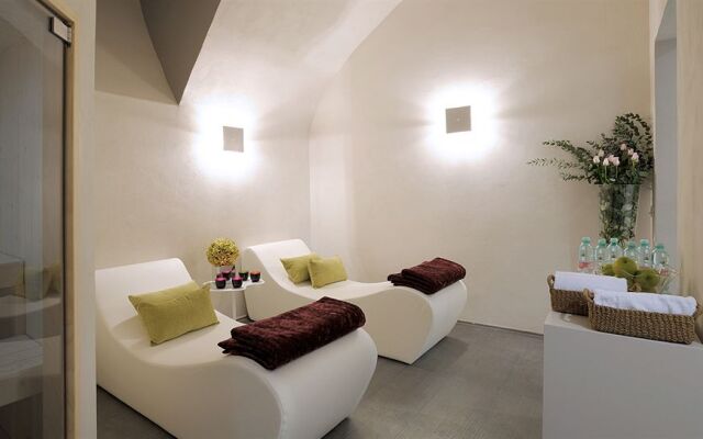 Trevi Palace Luxury Inn