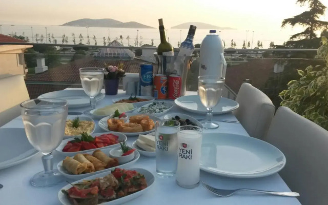 Island Hotel