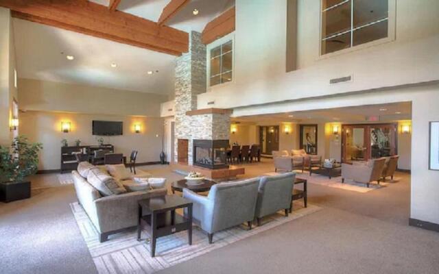 Waterscapes Resort by Discover Kelowna Resort Accommodations
