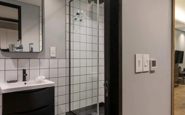 The Onyx Apartment Hotel by NEWMARK