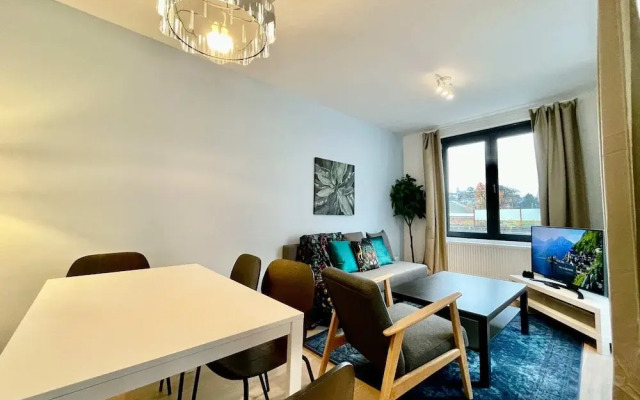 Luxury 2BR 2BA Near Fashion District by Oneluxstay