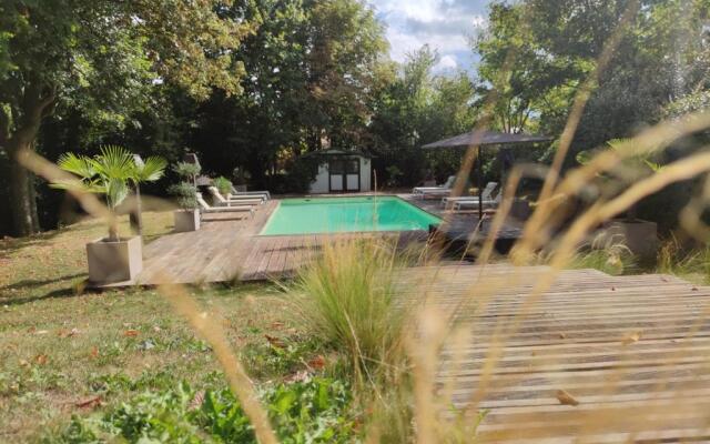 Villa avec vue et piscine à moins d'1h de Paris