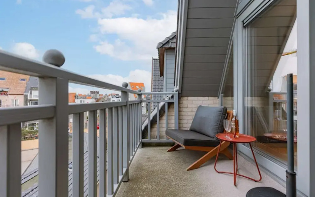 Cozy Apartment With Balcony With Parking