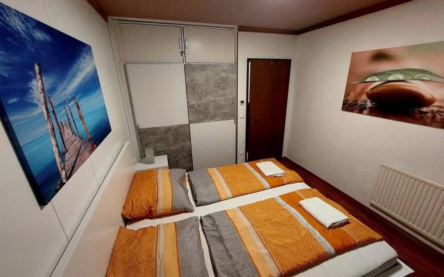 Four Seasons Apartment