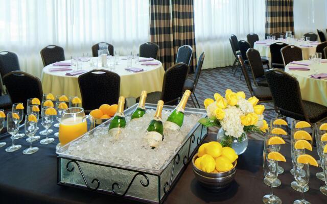 DoubleTree by Hilton Hotel Norwalk