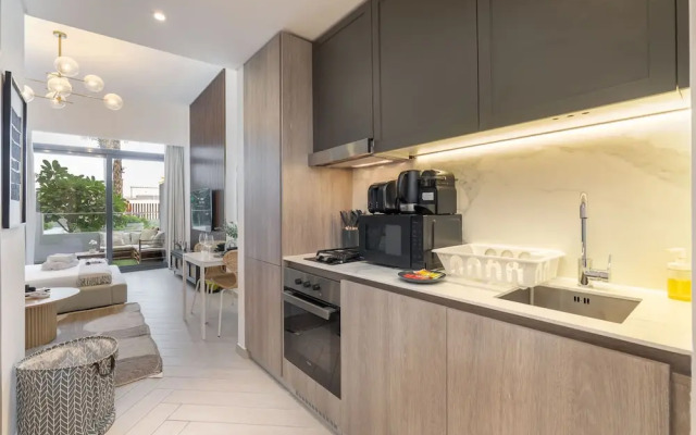 Peaceful Studio - Perfect for Relaxation in JVC