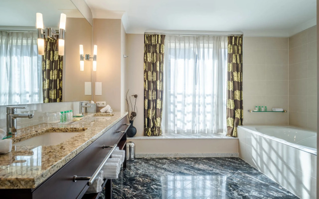 Renaissance Brussels Hotel