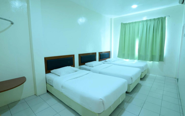 Mersing Beach Resort – Guest Rooms – Mersing