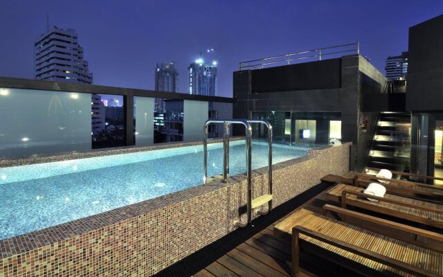 I Galleria Sukhumvit 13 (formerly D Varee Diva Hiptique)