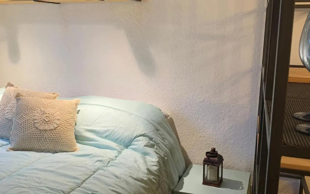 Comodo monoambiente bien ubicado en Cordon