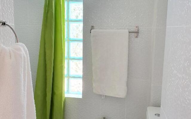 Studio with enclosed garden and wifi at Sagres