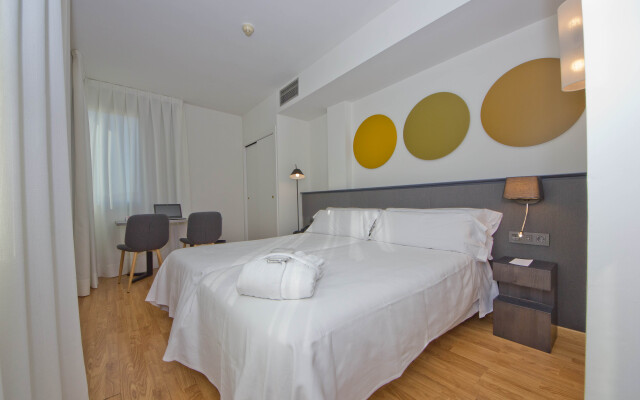 Aparthotel Atenea Valles