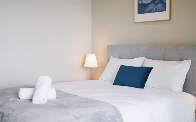 Molly's Little Apartments