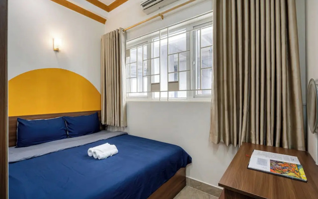 Hearth and Home De Tham