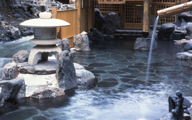 Takaragawa Onsen Osenkaku Hotel