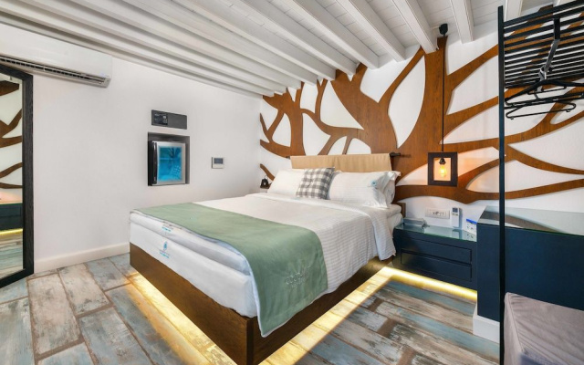 Lindos Shore Summer House with Jacuzzi And Sea View !!!