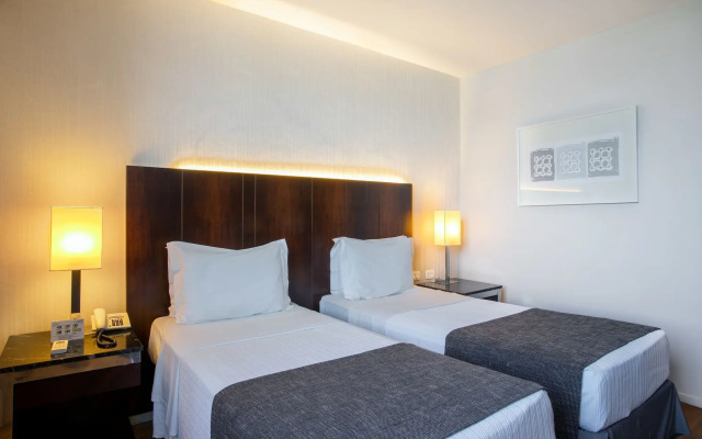 Orla Copacabana Hotel