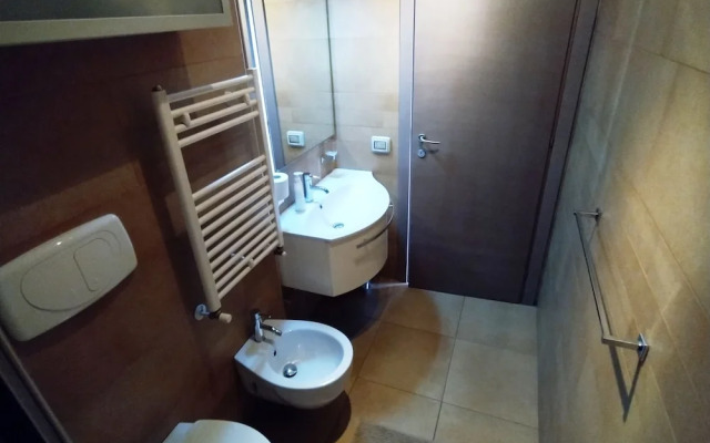 Nice Apartment Close Metro C - Mirti