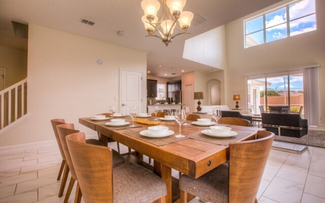 1612 Moon Valley Drive