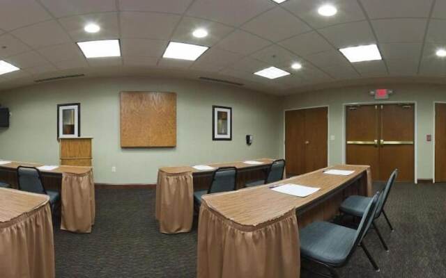 Holiday Inn Express Hotel & Suites RIPLEY, an IHG Hotel