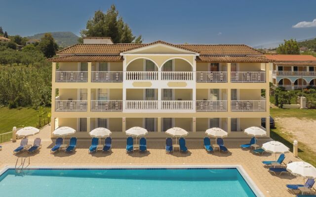 Manousis ApartHotel