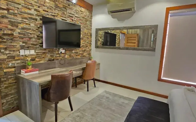 Serene Manor Captivating 1-bed Apartment in Lekki