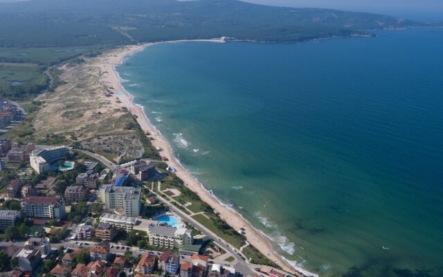 Hotel Perla Beach Luxury