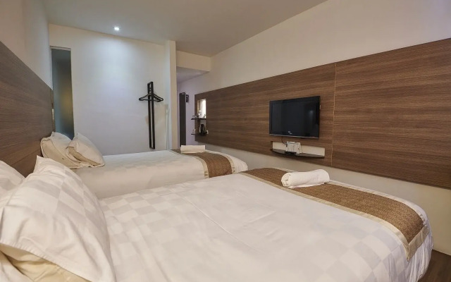 The Leverage Business Hotel Mergong