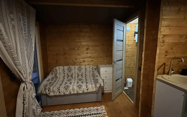 Eco houses of Loo