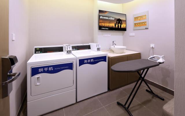 Holiday Inn Express Xiamen City Center by IHG