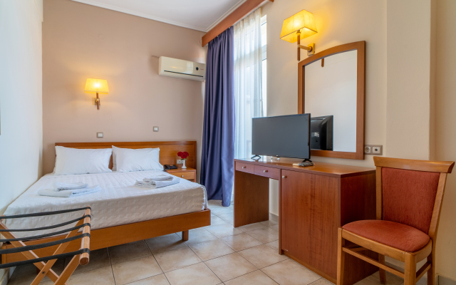 Neda Hotel