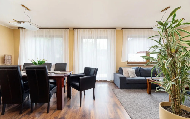 Family House Poreba Cracow by Renters