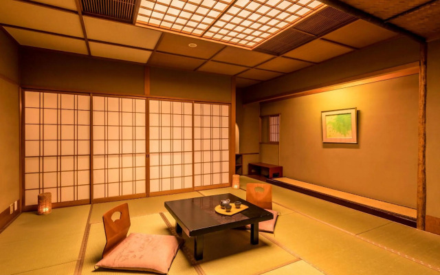 Ooedo Onsen Monogatari Premium Yoshinoya Irokuen