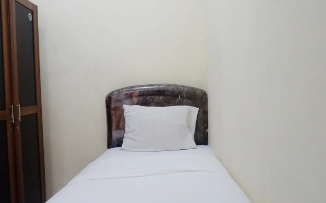 Simple 2 BR City Park Apartment